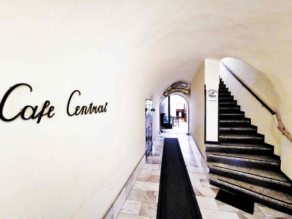 Ferienwohnung Himmelberg 80M2 In Der Altstadt Und Toll Fuer Familien Klagenfurt am Woerthersee Exteriér fotografie